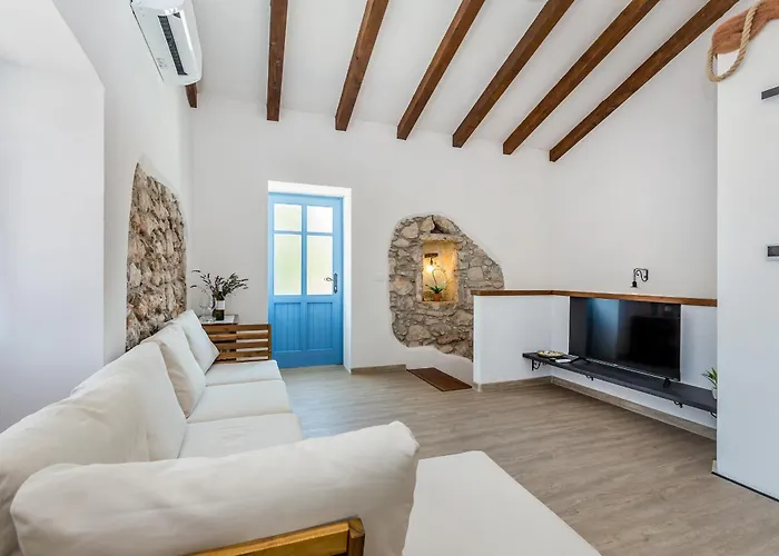 House Kuntenta With Pool And Jacuzzi Ferienhaus *