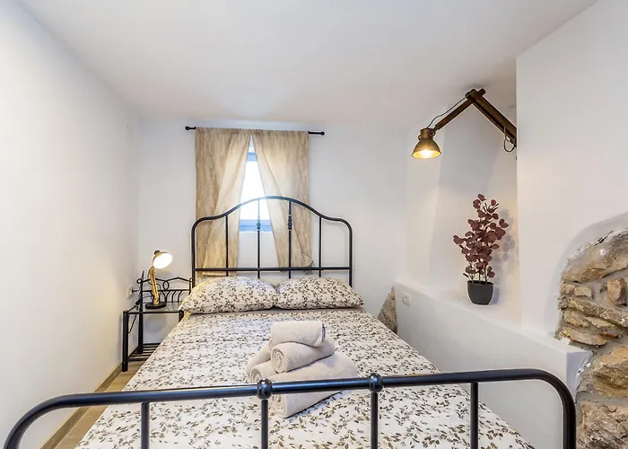 House Kuntenta With Pool And Jacuzzi Ferienhaus *