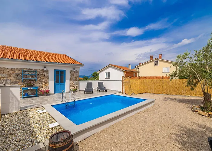 House Kuntenta With Pool And Jacuzzi * Skrbčići