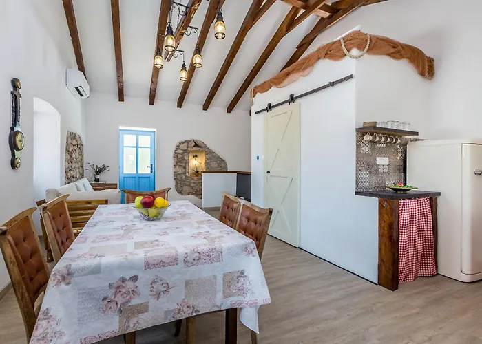 Ferienhaus House Kuntenta With Pool And Jacuzzi