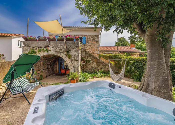 Ferienhaus House Kuntenta With Pool And Jacuzzi