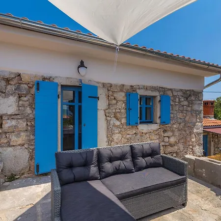 Feriehus House Kuntenta With Pool And Jacuzzi