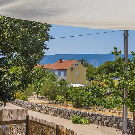 House Kuntenta With Pool And Jacuzzi Feriehus Skrbčići