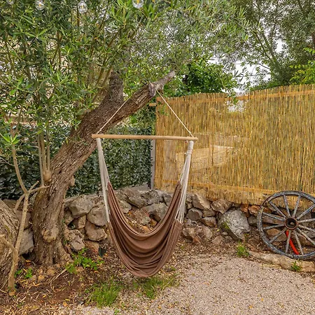 House Kuntenta With Pool And Jacuzzi Skrbčići