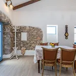 Holiday home House Kuntenta With Pool And Jacuzzi Skrbcici